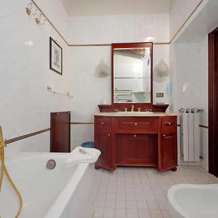 Apartment Classic Next To Popolo Square
