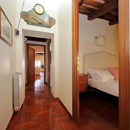 Apartment Classic Next To Popolo Square