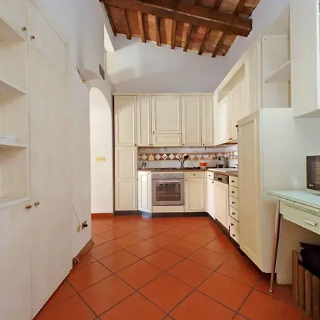 Apartment Classic Next To Popolo Square *
