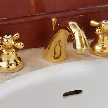 Classic Next To Popolo Square *