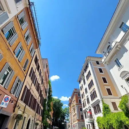 Apartment Classic Next To Popolo Square Rome