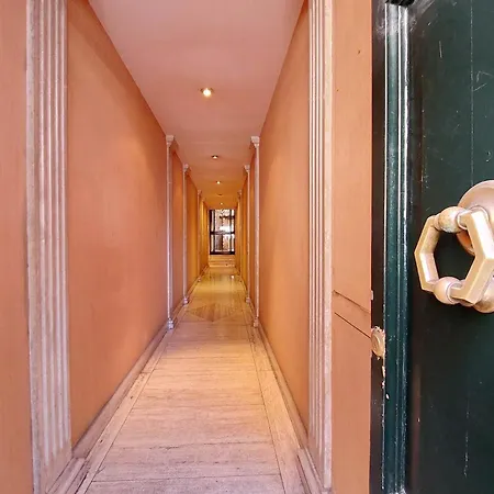 Apartment Classic Next To Popolo Square Rome