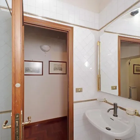 Apartment Classic Next To Popolo Square *